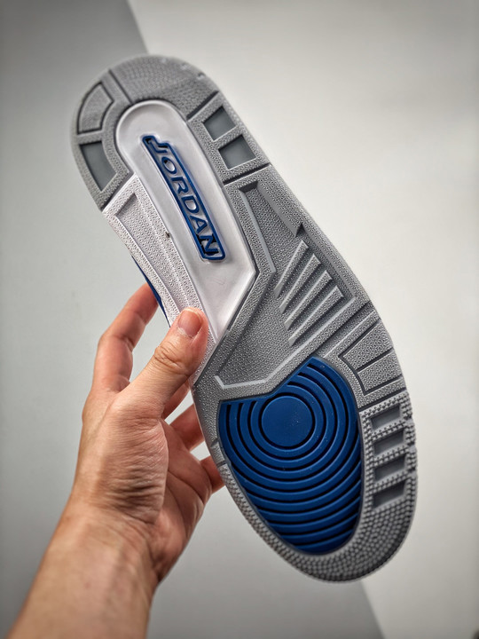 Jordan legacy 312 low white/french blue-wolf grey-university red