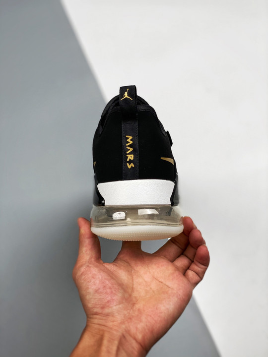 Jordan mars 270 low black/metallic gold ck1196-017