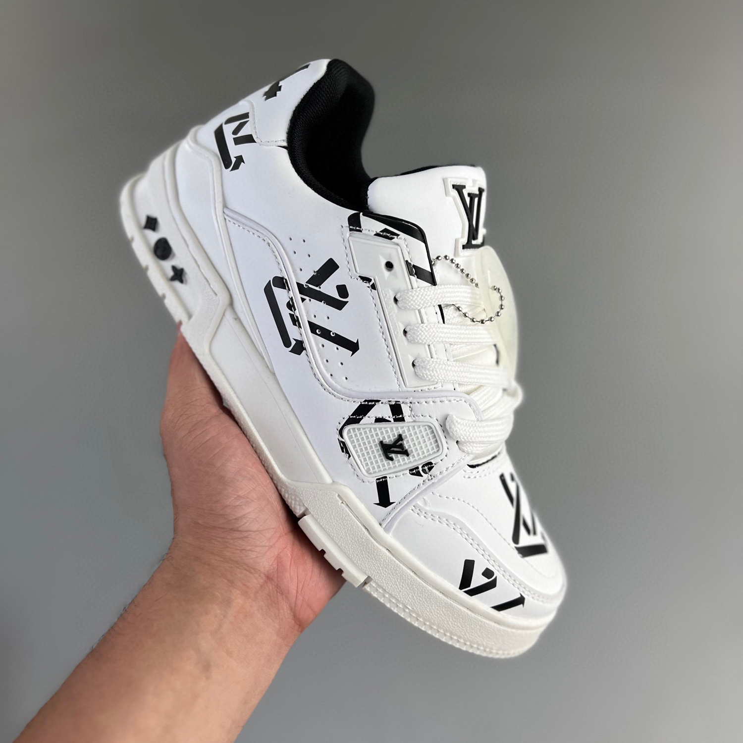 Louis vuitton lv trainer sneaker #54 black white