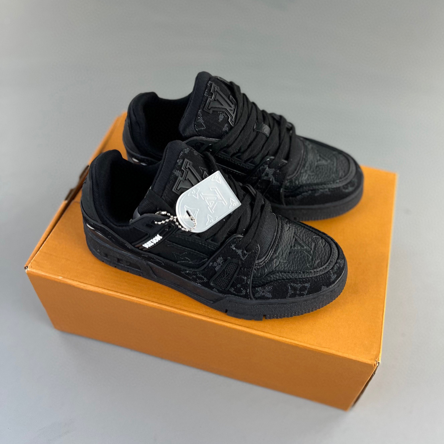 Louis vuitton lv trainer sneaker all black