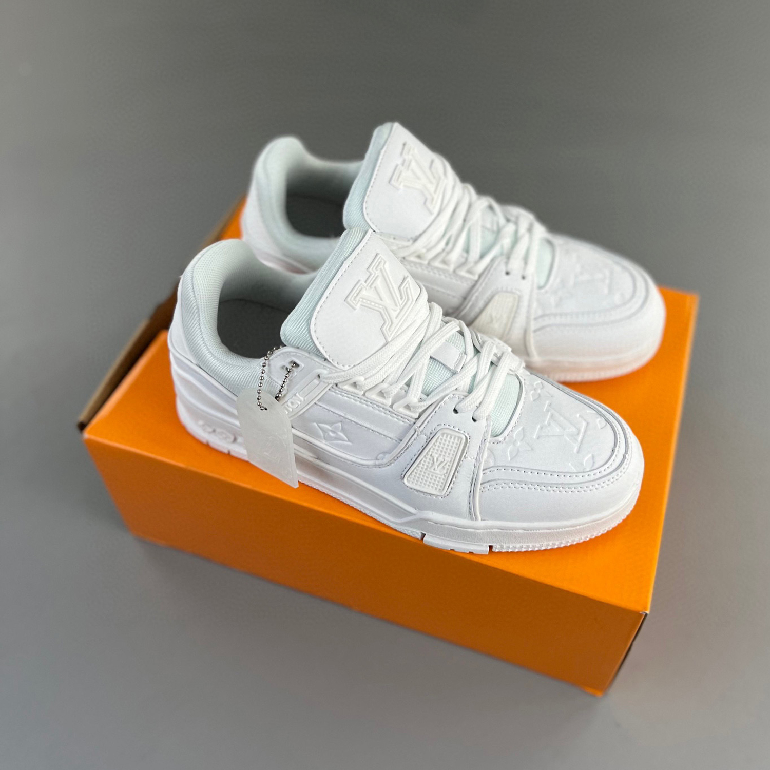 Louis vuitton lv trainer sneaker all white