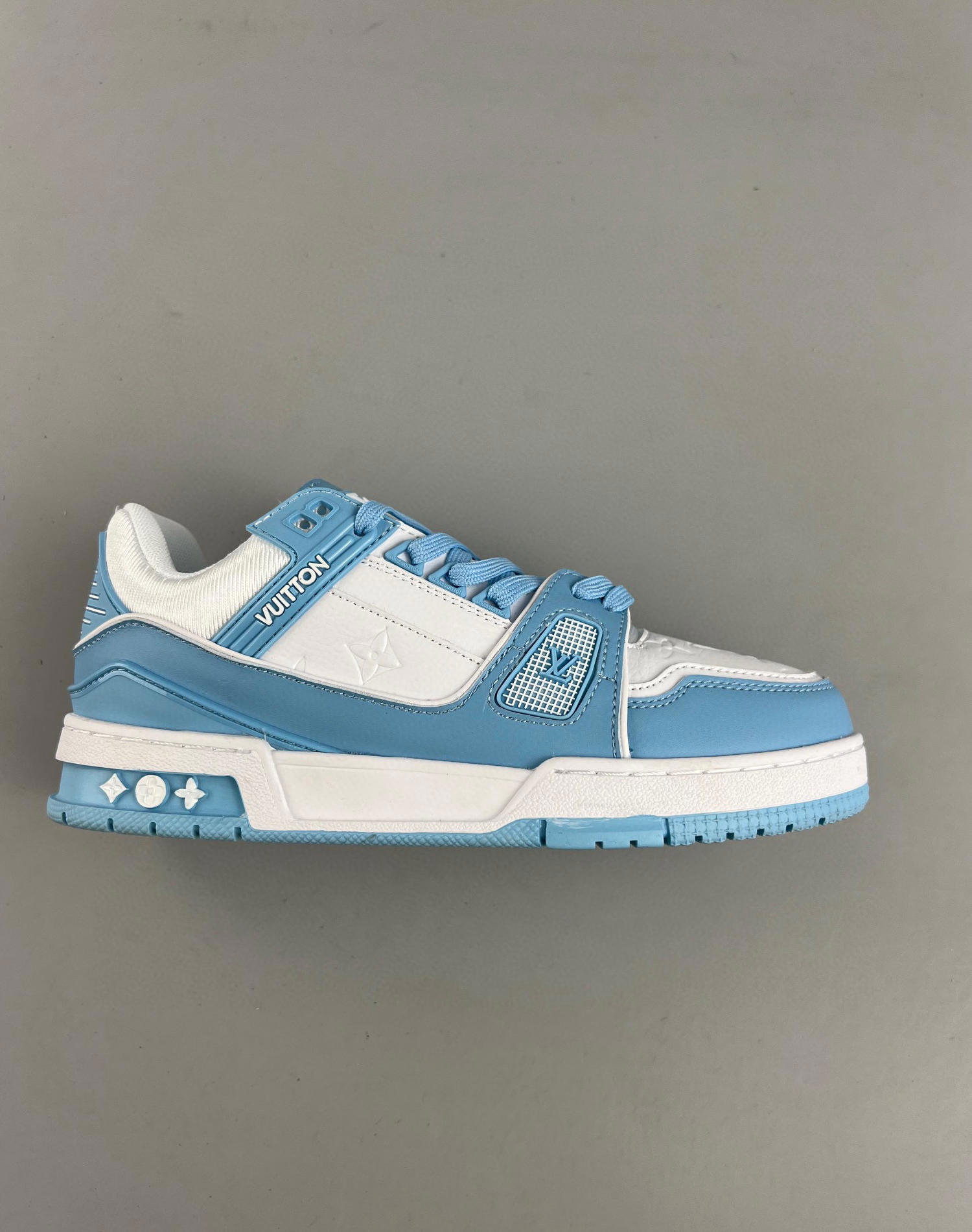 Louis vuitton lv trainer sneaker blue ciel