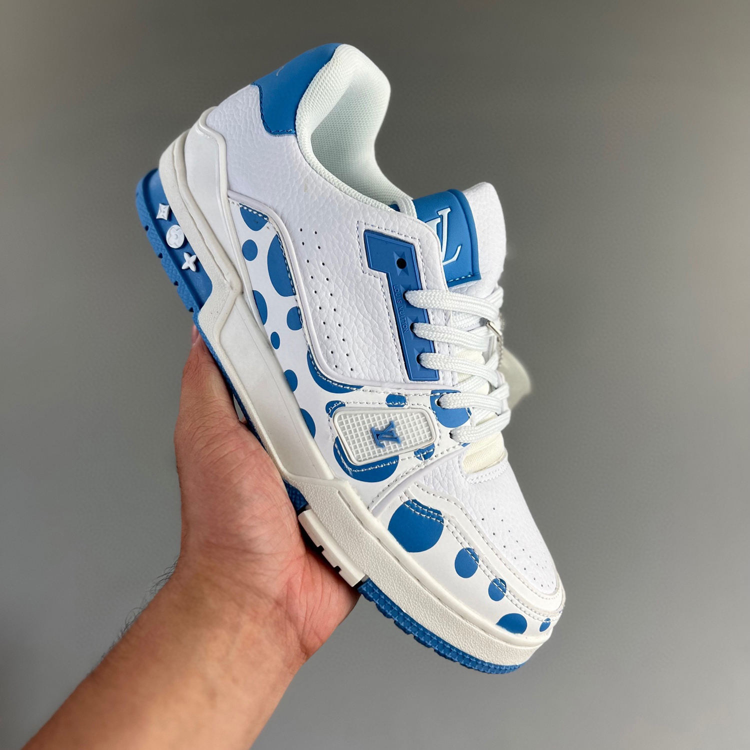 Louis vuitton lv trainer sneaker blue white