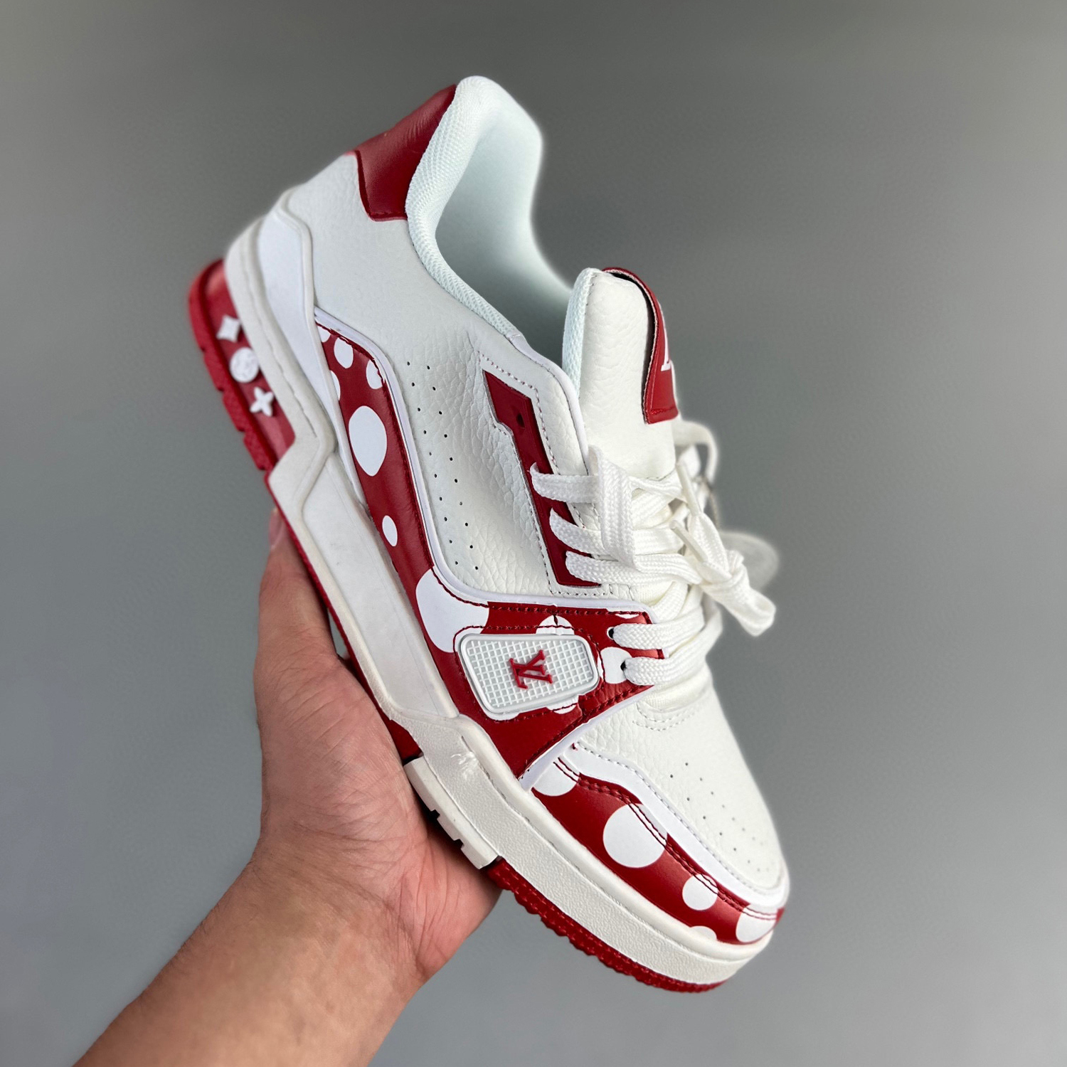 Louis vuitton lv trainer sneaker red white