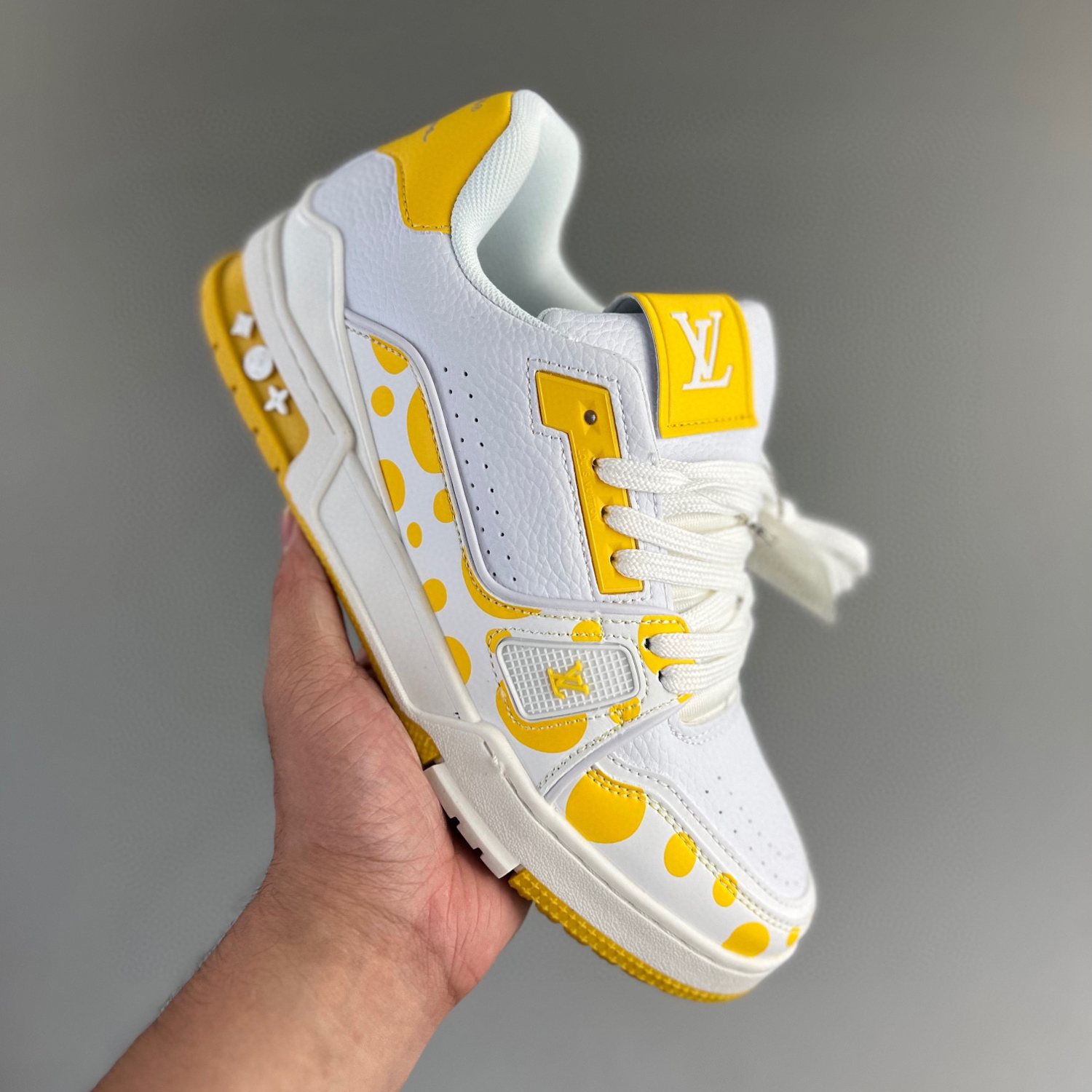 Louis vuitton lv trainer sneaker yellow white