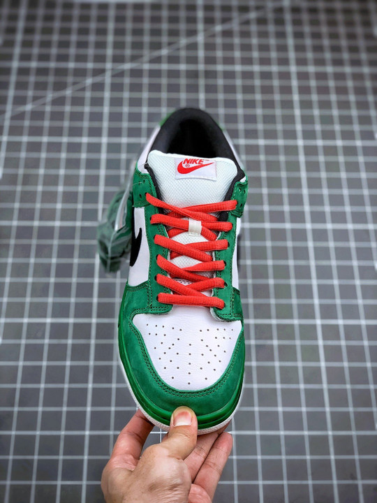 Nike dunk sb low pro “heineken” 304292-302