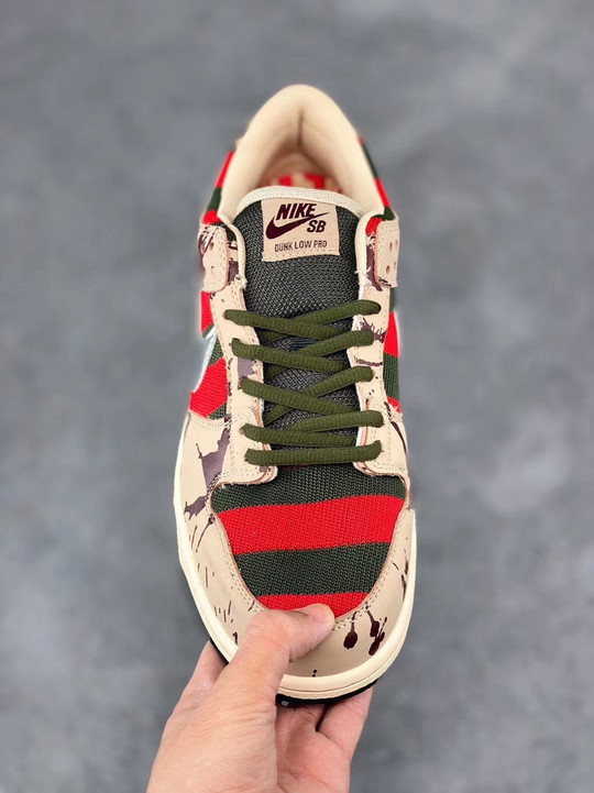 Nike sb dunk low ” freddy krueger” taupe/chrome