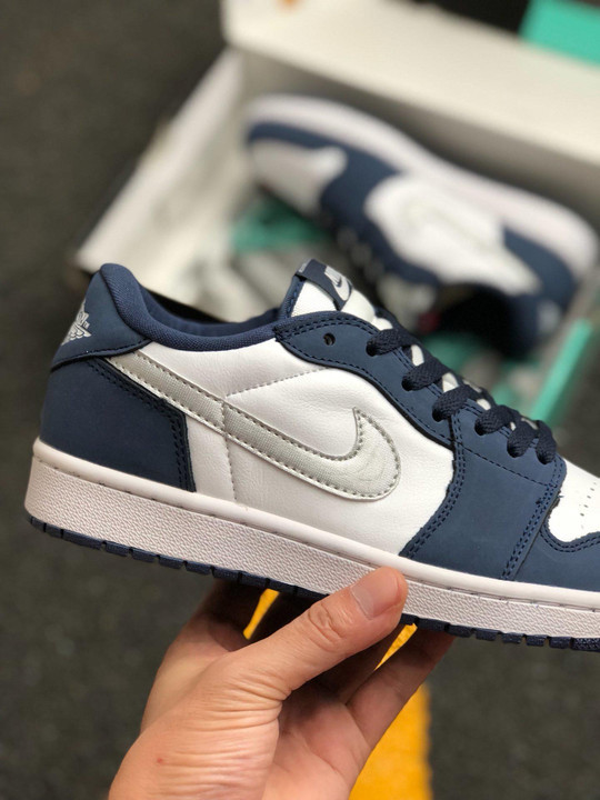 Nike sb x air jordan 1 low midnight navy/white-ember glow-metallic silver