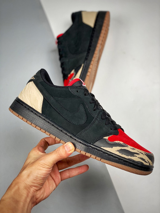 Solefly x air jordan 1 low carnivore