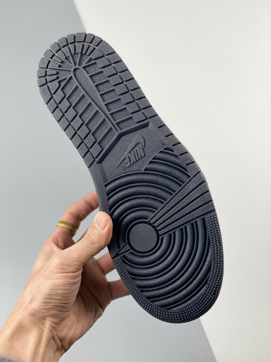 Travis scott x air jordan 1 low og black/phantom