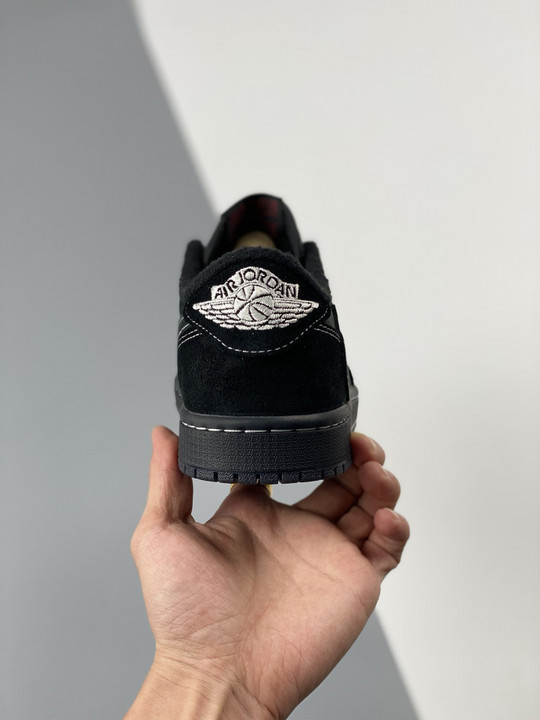 Travis scott x air jordan 1 low og black/phantom