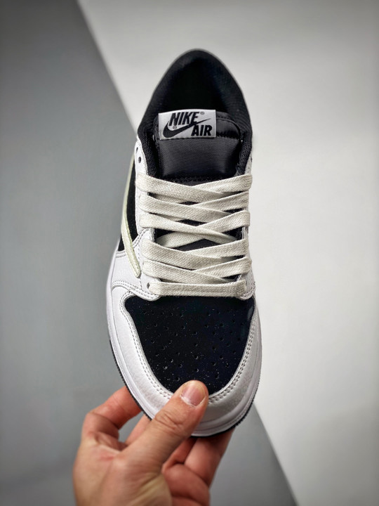 Travis scott x air jordan 1 low og sail/black