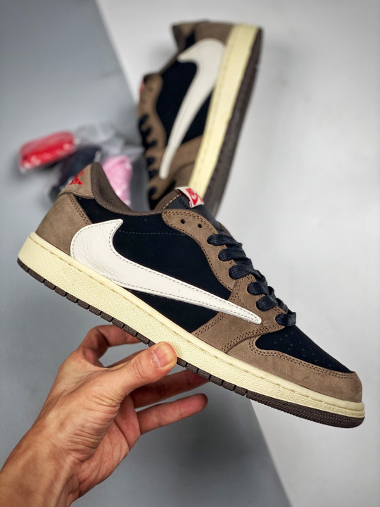 Travis scott x air jordan 1 low og sp dark mocha