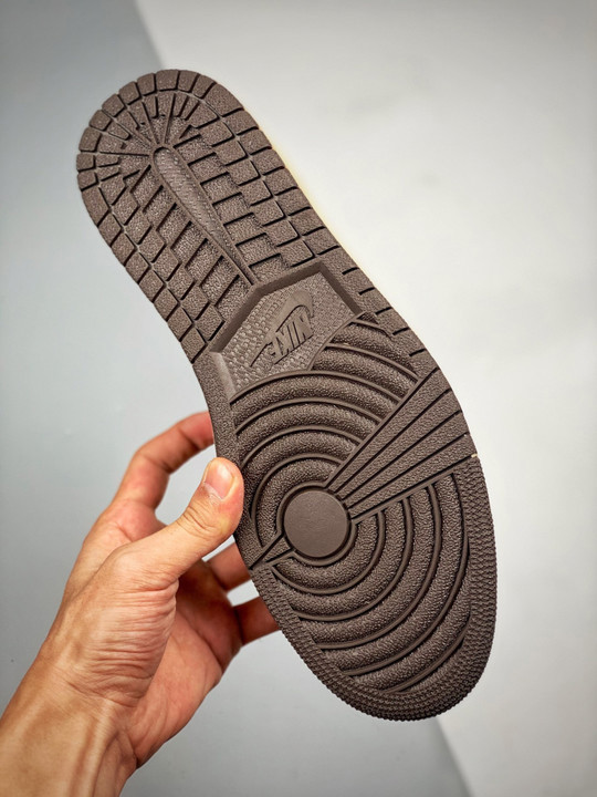 Travis scott x air jordan 1 low og sp dark mocha