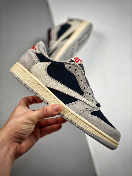Travis scott x air jordan 1 low og sp grey/black/cream