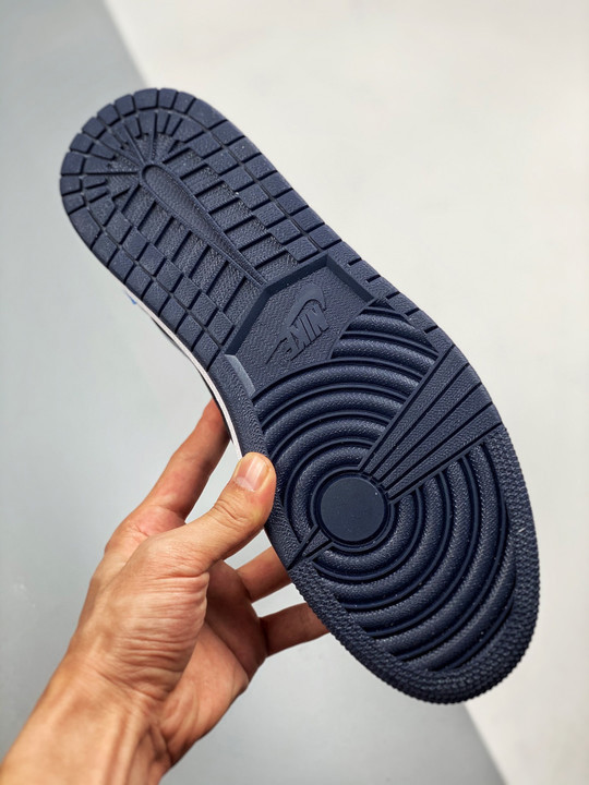 Travis scott x air jordan 1 low uncwhite navy blue