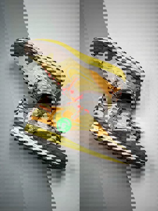 Travis scott x nike air max 1 baroque brown/lemon drop-wheat-chile red