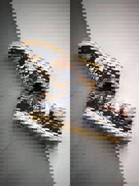 Travis scott x nike sb dunk low black/parachute beige-petra brown