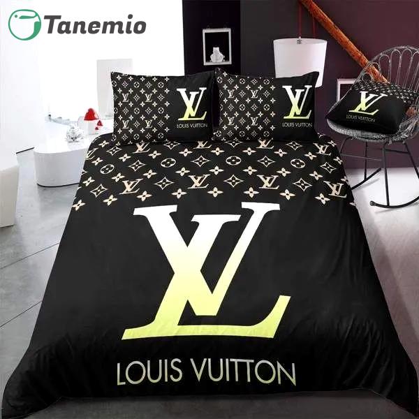Louis vuitton black luxury brand high-end bedding sets lv, bedroom decor , thanksgiving decorations for home best luxury bed sets gift thankgivings and christmas Bedding Sets