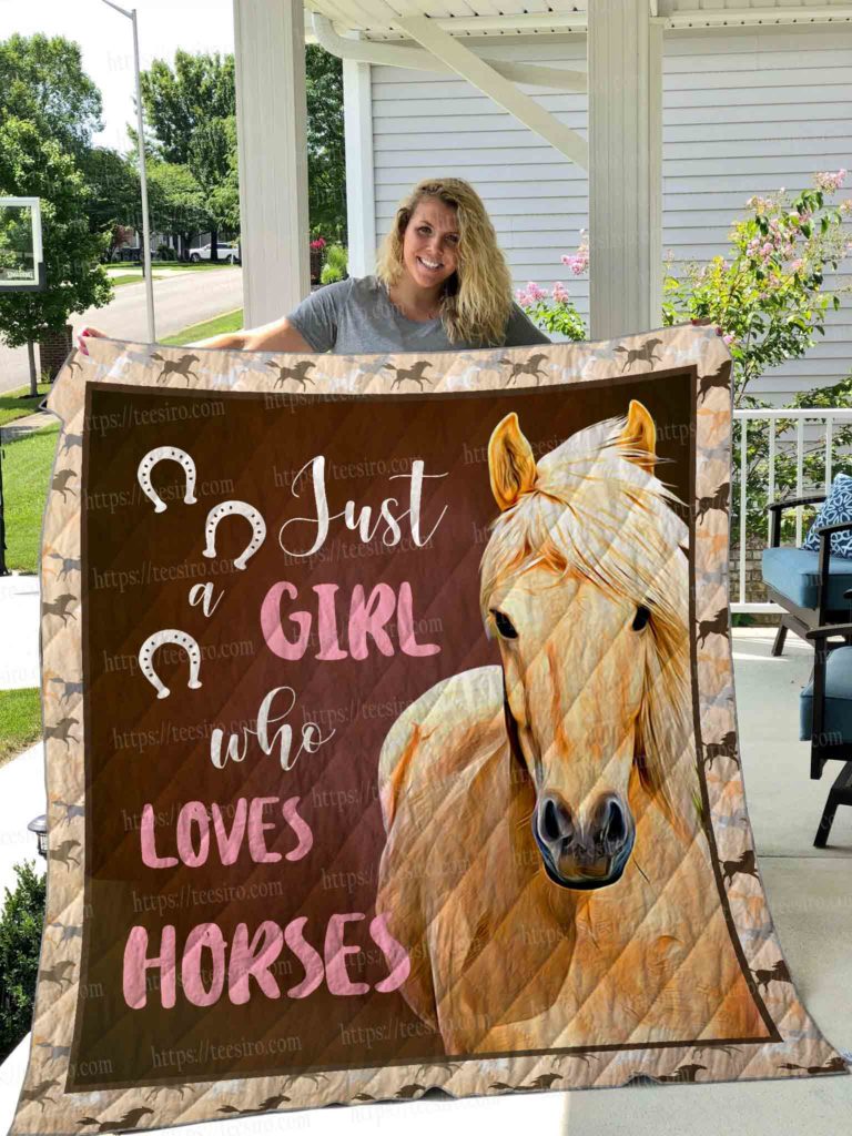 Girl loves horses 3d   Quilt - Collection bedspread duvet Home Decor coverlet blanket comforter spread Creative bedroom