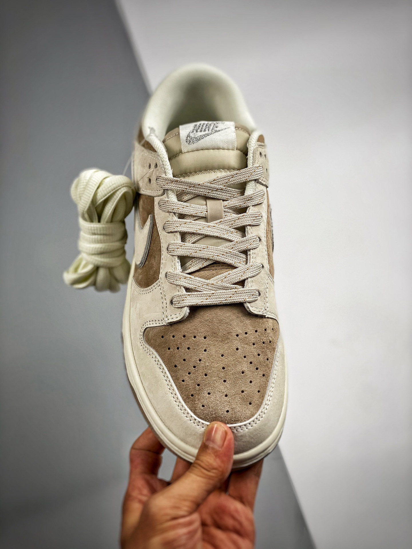 dunk low mocha brown