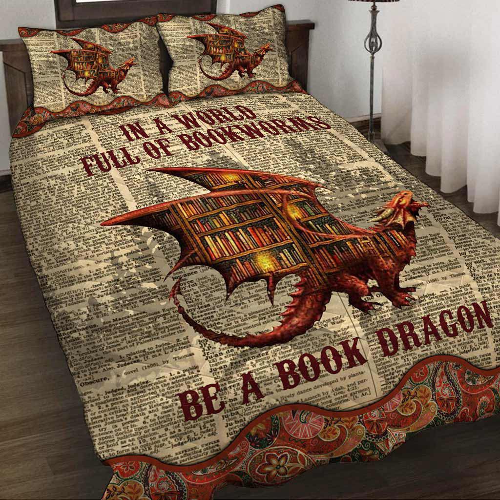 Book dragon quilt set in a worls full of bookworms be a book dragon