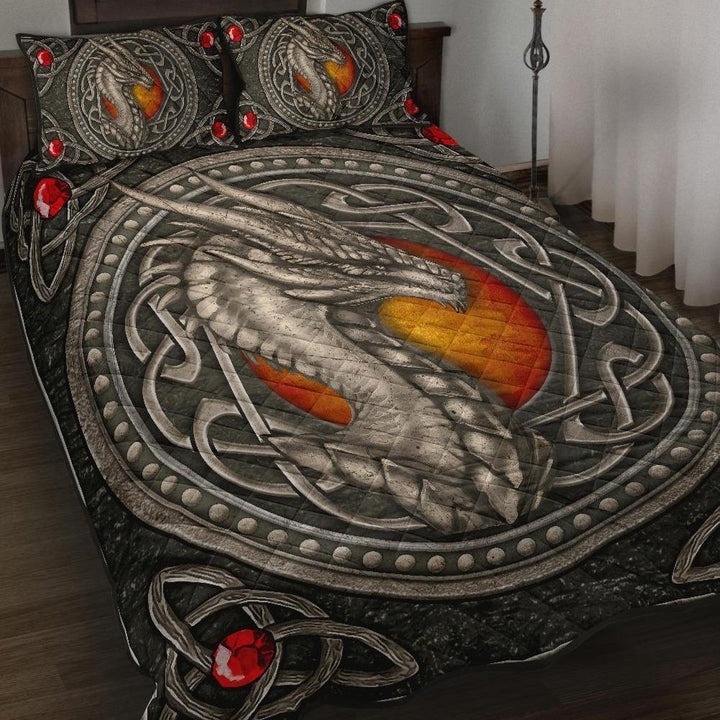Celtic dragon with celtic knot quilt bed set