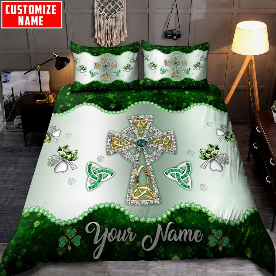 Custom name irish bedding set celtic cross