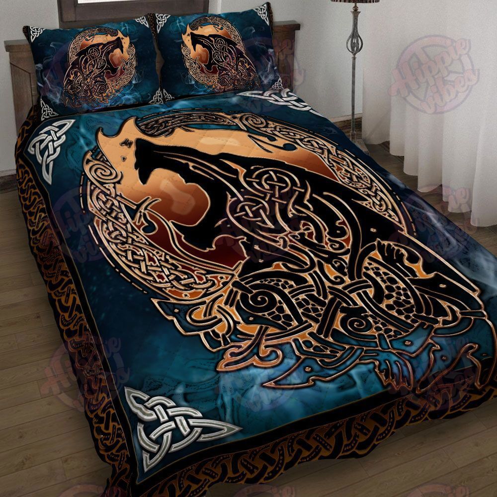 Viking quilt set wolf