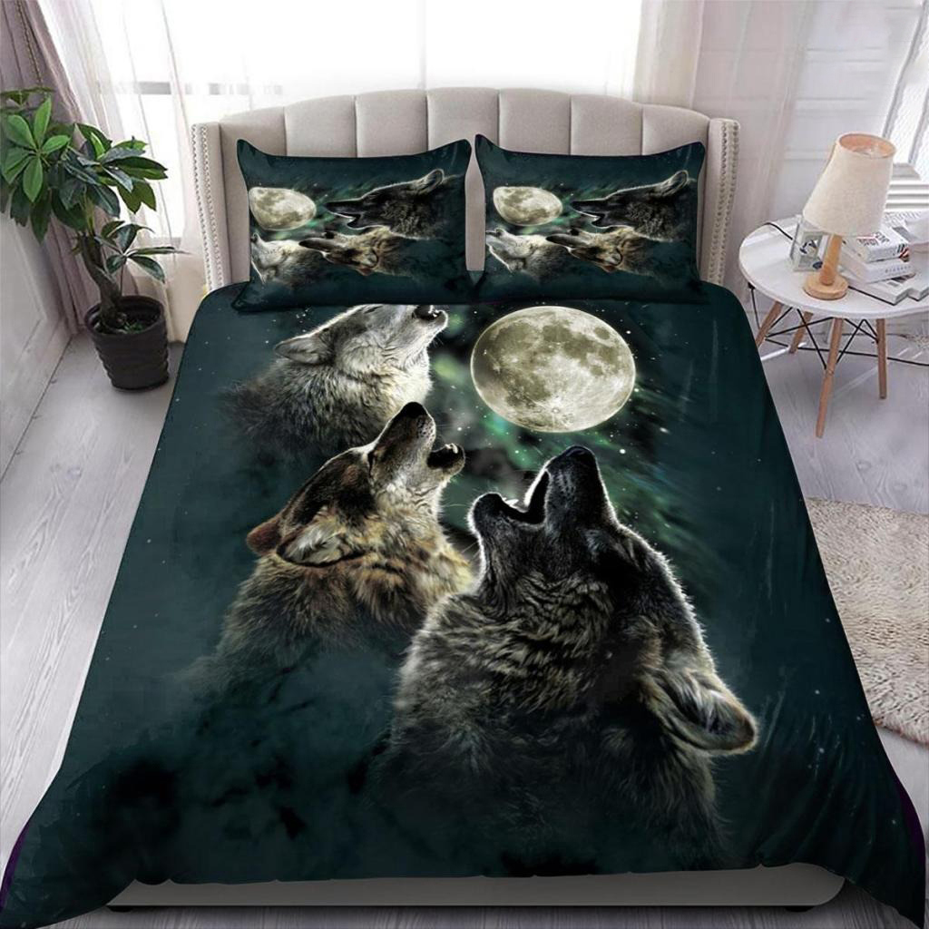 Wolf howling bedding set