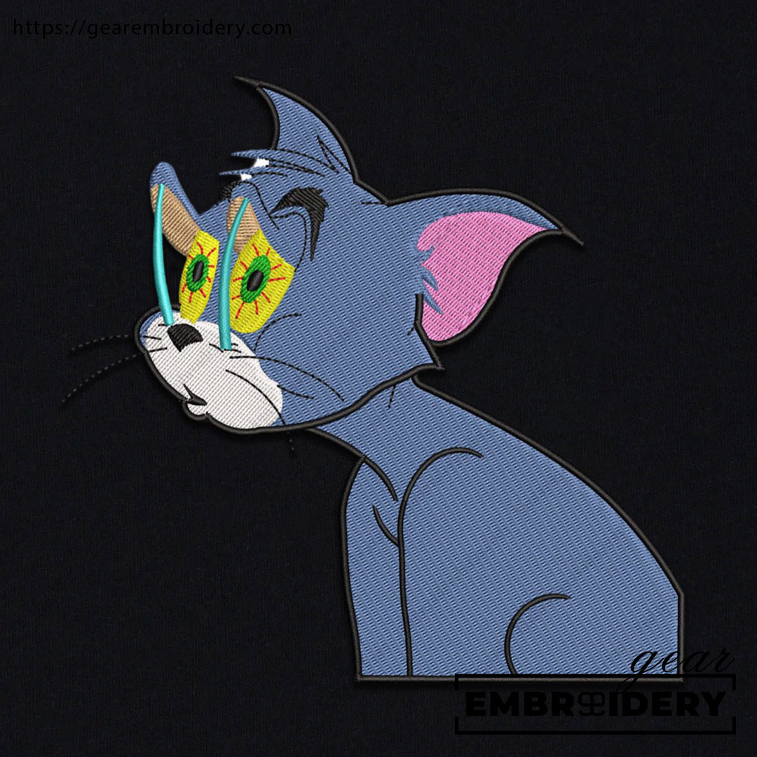 Tom & Jerry Personalized Embroidered T-Shirts, Sweatshirts, and Hoodies – A Must-Have for Fans!