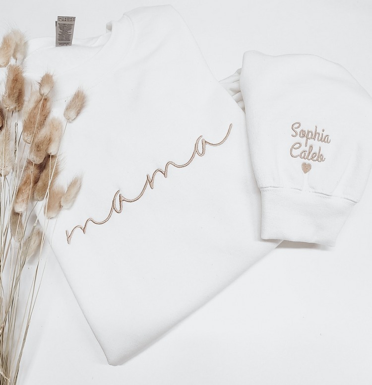 Mama Sweatshirt names Embroidered on Sleeve, Gift for Mom, Personalized Gift for Mom Hoodie T Shirt