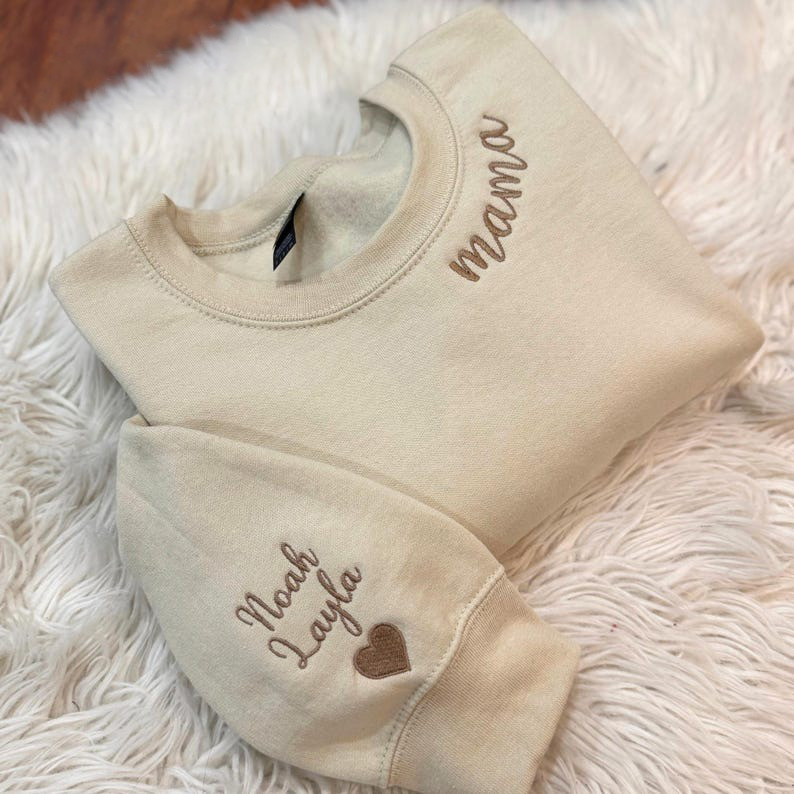 Custom Mama Embroidered Sweatshirt, Mama Sweatshirt, Personalized Mom Embroidered Sweatshirt, Pregnancy Announcement, Mother's day ideal Gift