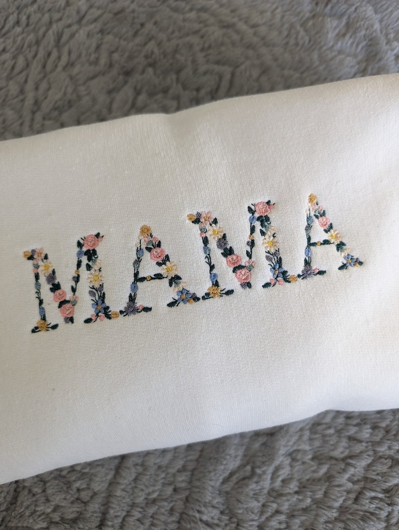 Personalized Floral Mama Embroidered Sweatshirt, Personalized Sleeve, Mama Floral Sweatshirt, Embroidered, Mother's Day ideal Gift