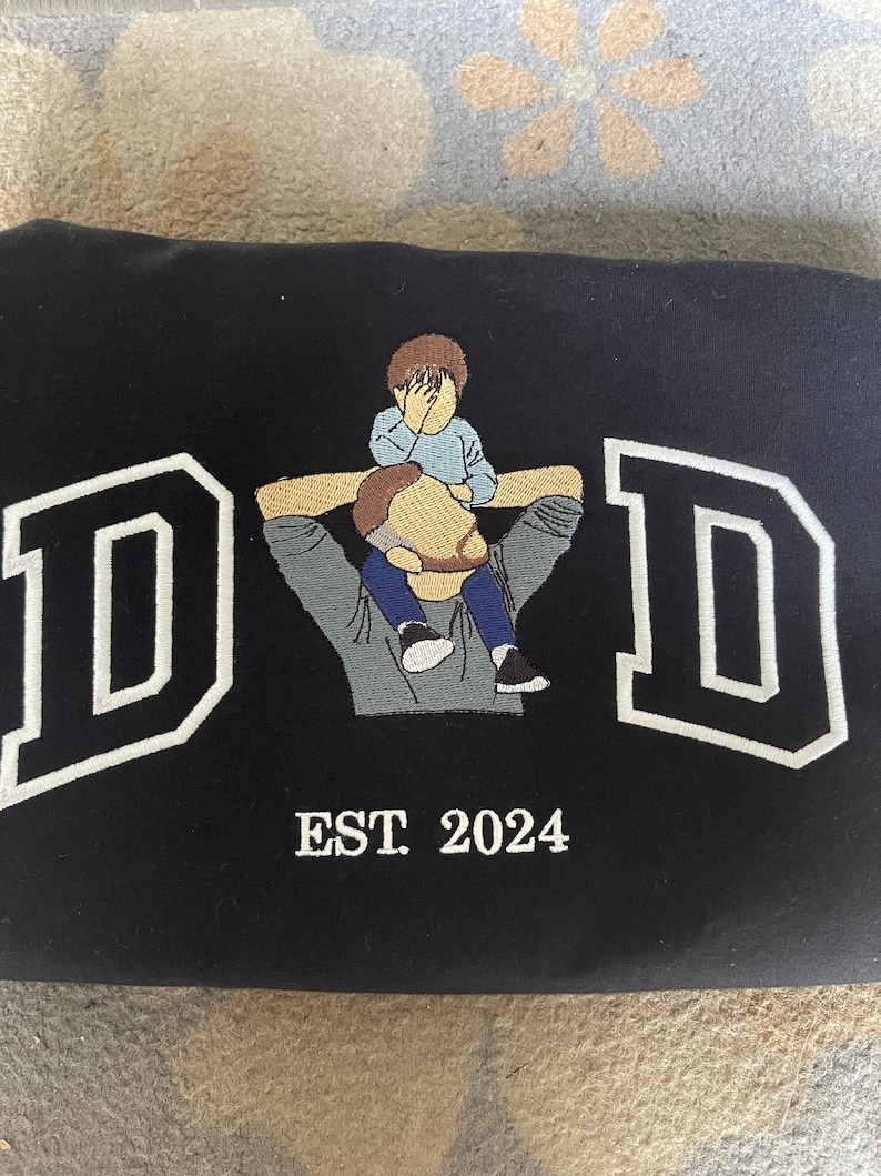 Embroidered Dad Sweatshirt, Custom embroidered father tshirt, custom father embroidered tshirt, Custom embroidered photo