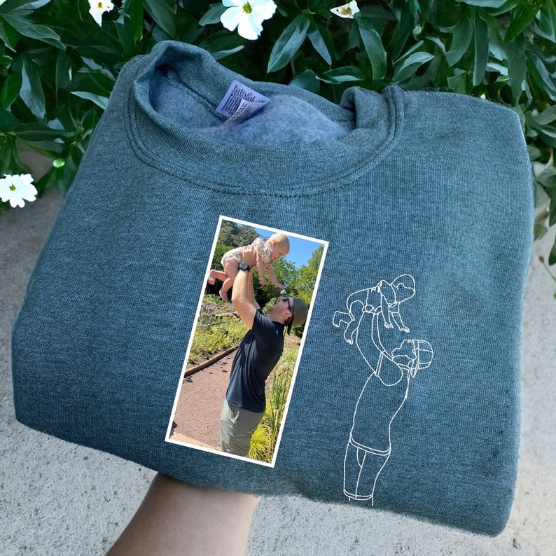 Personalized Dad Sweatshirt With Picture, Custom Embroidered Portrait from Photo Hoodie, Dad Portrait, Family Portrait, Dad Sweatshirt