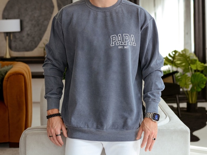 Custom Embroidered Dad Club Sweatshirt with Kids Names on Sleeve, Dad Club EST 2025 Sweatshirt, Personalised Dad Club