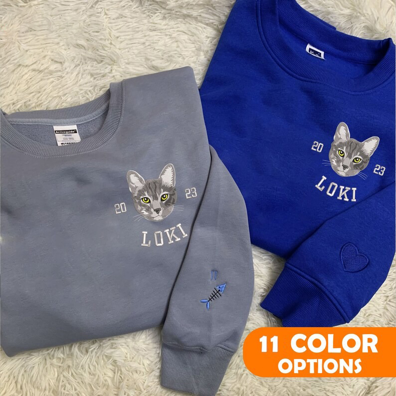 Personalized Cat Face Embroidered Sweatshirt, Varsity Personalized Pet Embroidered Shirt, Custom Embroidered Hoodie with Pet Name,Dog Lovers