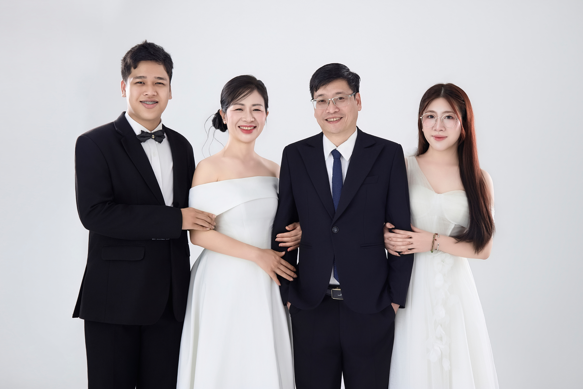 GIA ĐÌNH PHẠM BẢO TRÂM